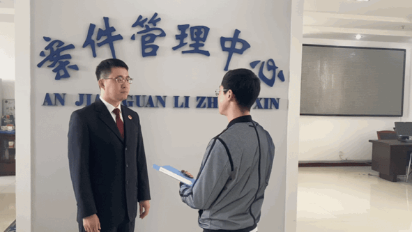 直接递档案.gif